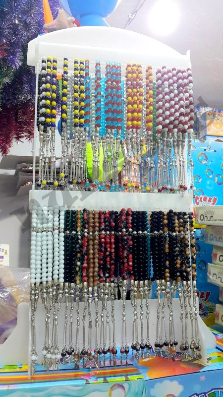 toptan tesbih kaliteli taş ve püsküllü standlı