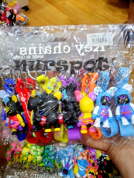 toptan anahtarlık silikon kayışlı ful karma model kalın mal