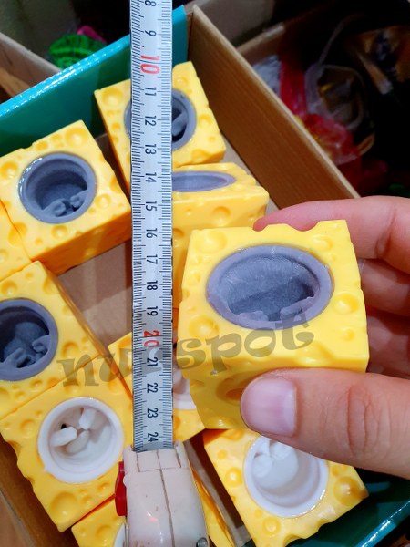 toptan ışıklı peynir basınca içinden fare çıkıyor