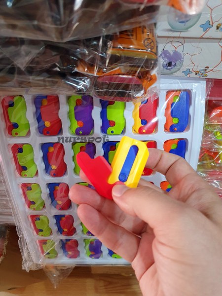 toptan küçük şaka oyuncak karambit