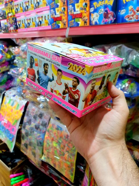 toptan futbolcu kartı kutulu  7652