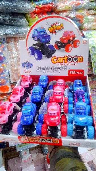oyuncak sürtmeli araçlar esneyen  0234