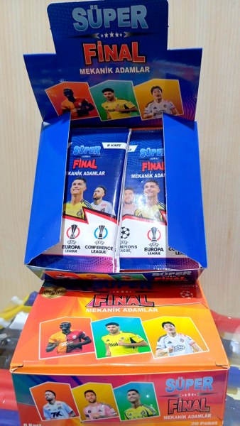 toptan sporcu kartları 8 li jelatinde 20 li paket  yeni model  2504