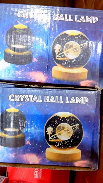toptan led ışıklı küre içi resim yansımalı usb girişli büyük boy  8377