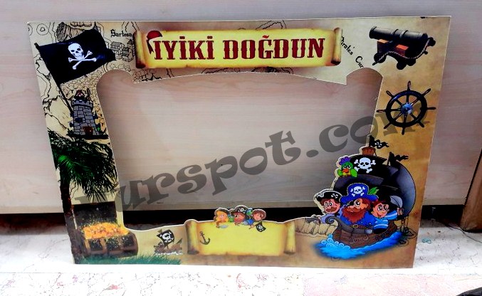 toptan doğum günü süsü foto çerçevesi korsan temali