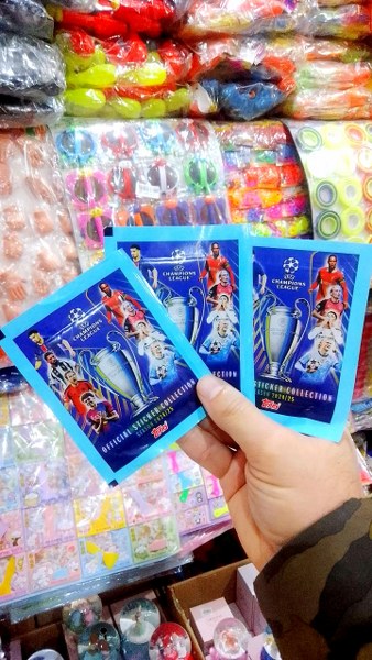 toptan şampiyonlar ligi futbolcu kartları 1 kutu 51 poşet  4460