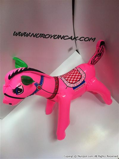 balon pembe at