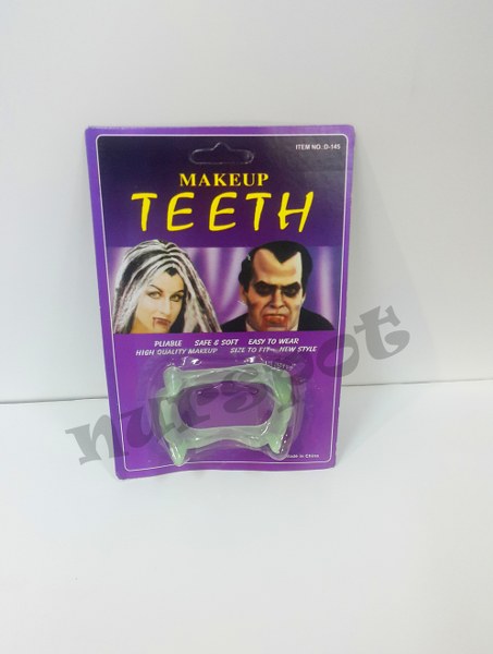toptan vampir diş karanlıkta parlayan