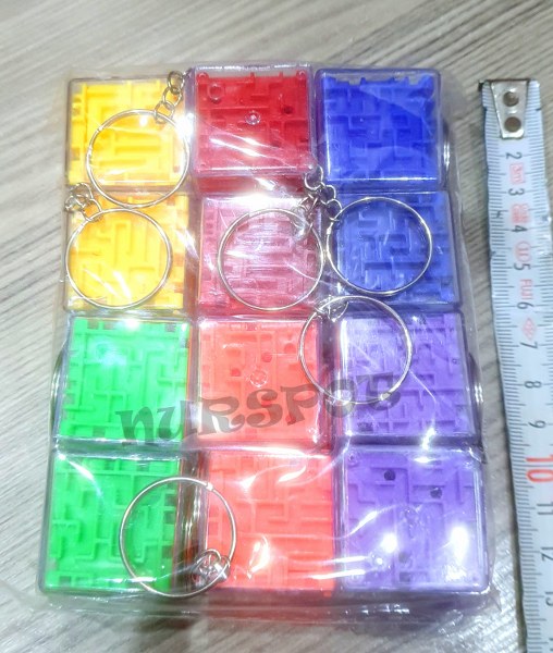 toptan labirent zeka küpü anahtarlık küçük boy   0816