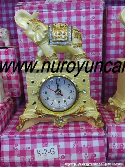 büyük saatli fil