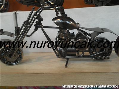 metal büyük motorsikletli biblo