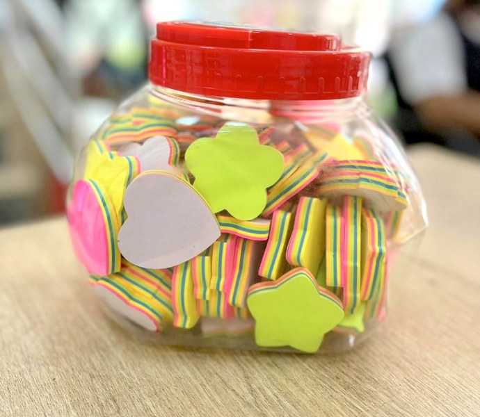 toptan postit küçük boy şekilli yapışkanlı not kağıdı  8193