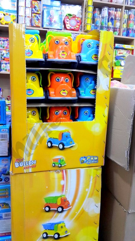 toptan oyuncak kamyon standlı 380