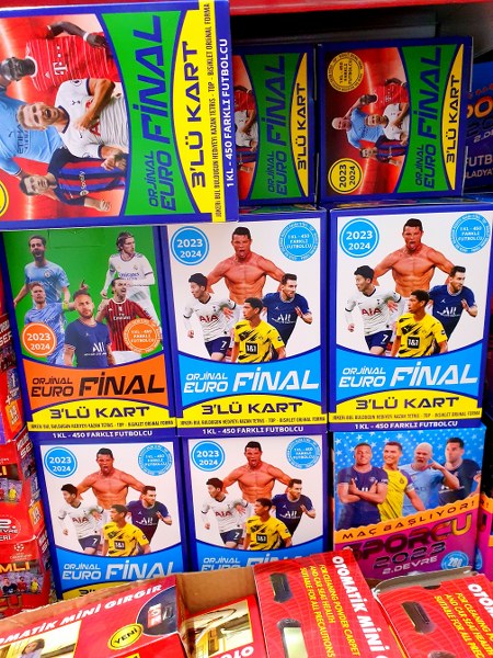 toptan futbolcu oyun kartı 3 lü set 150 li kutu