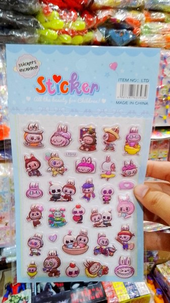toptan sticker kabartmalı labubu büyük 3934