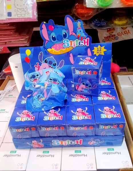 toptan stitch kutulu süpriz poşet içinden kaliteli büyük stitch anahtarlık çıkıyor   4806