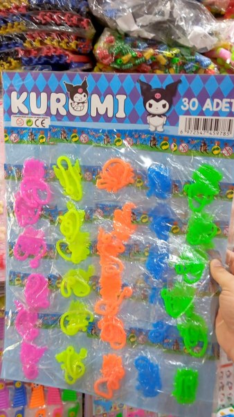 toptan oyuncak şlaps kuromi model    9785
