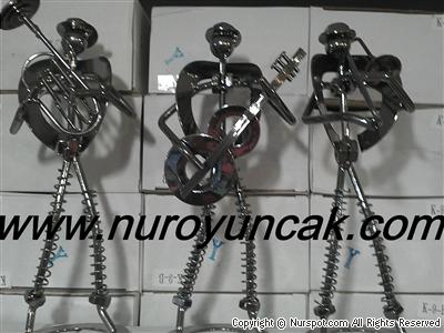 metal büyük biblo