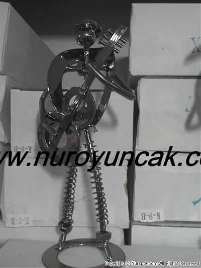 metal büyük biblo