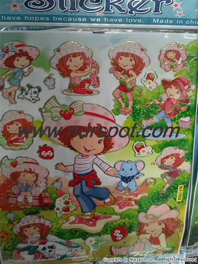 sticker şapkalı kız